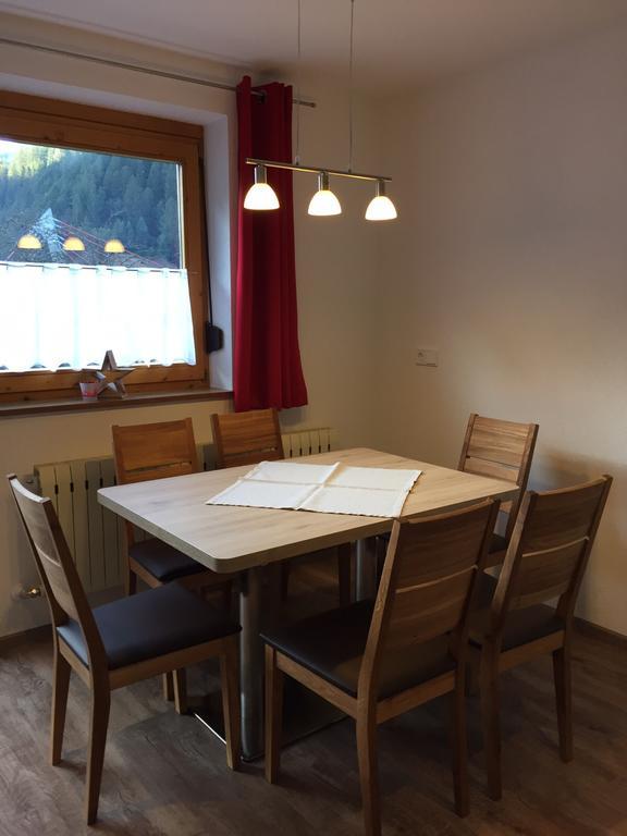 Ferienwohnungen Bailom Bach  Rum bild
